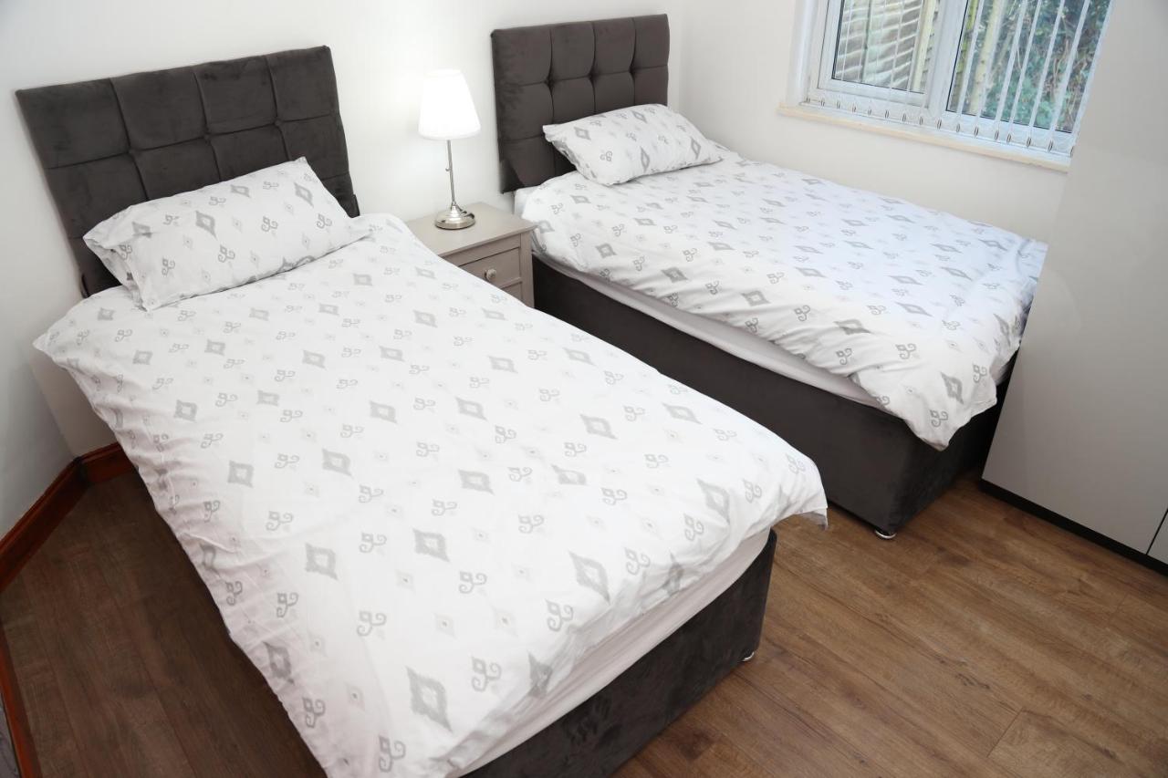 Cosy 3-Bed Bungalow Nec Airport Close To Amenities Birmingam Exterior foto